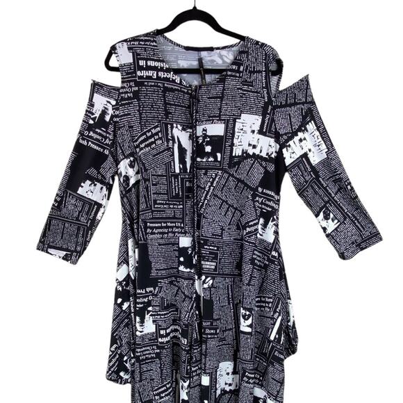 IC by Connie K Art to Wear Jump Suit Size XL Newspaper Print Funky - Picture 11 of 12